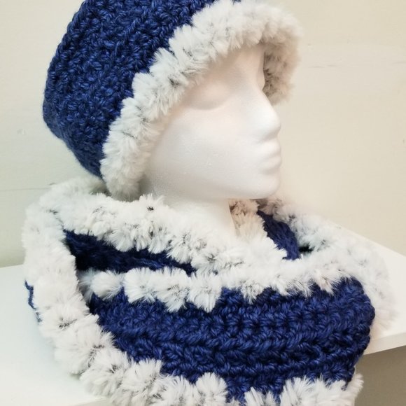 Faux fur trimmed Earwarmers, hats. infinity scarf - Picture 10 of 12